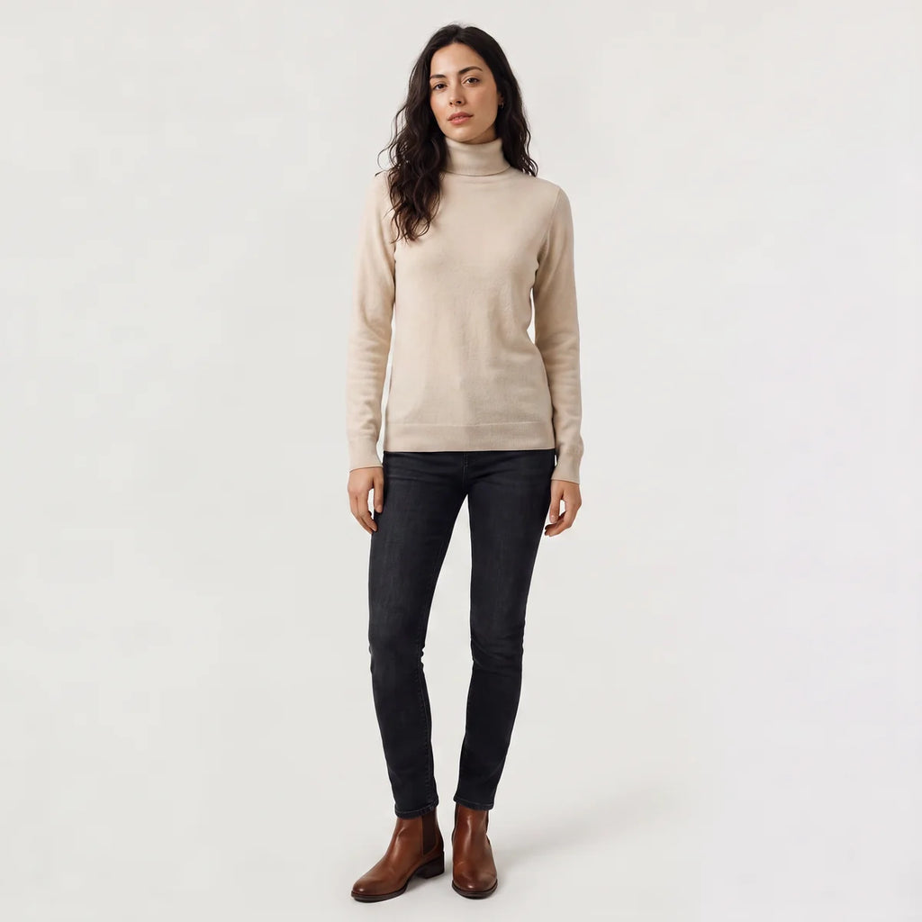Women's Fine-Knit Turtleneck Sweater – Fitted Soft Knit Pullover | Nero & Luya