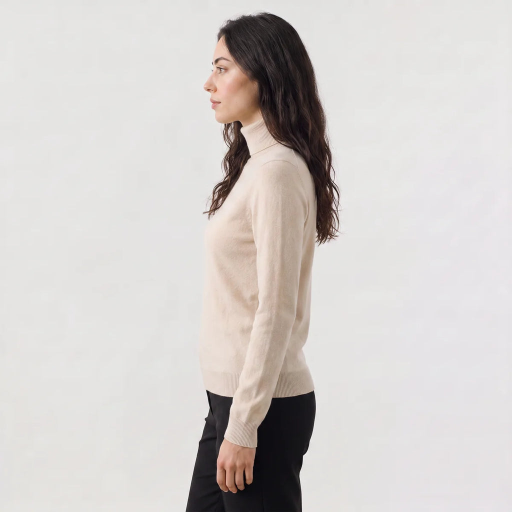 Women's Fine-Knit Turtleneck Sweater – Fitted Soft Knit Pullover | Nero & Luya