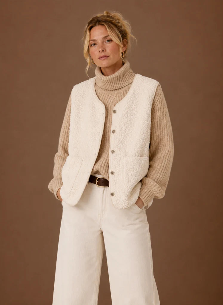 Women's Teddy Fleece Vest | Nero & Luya