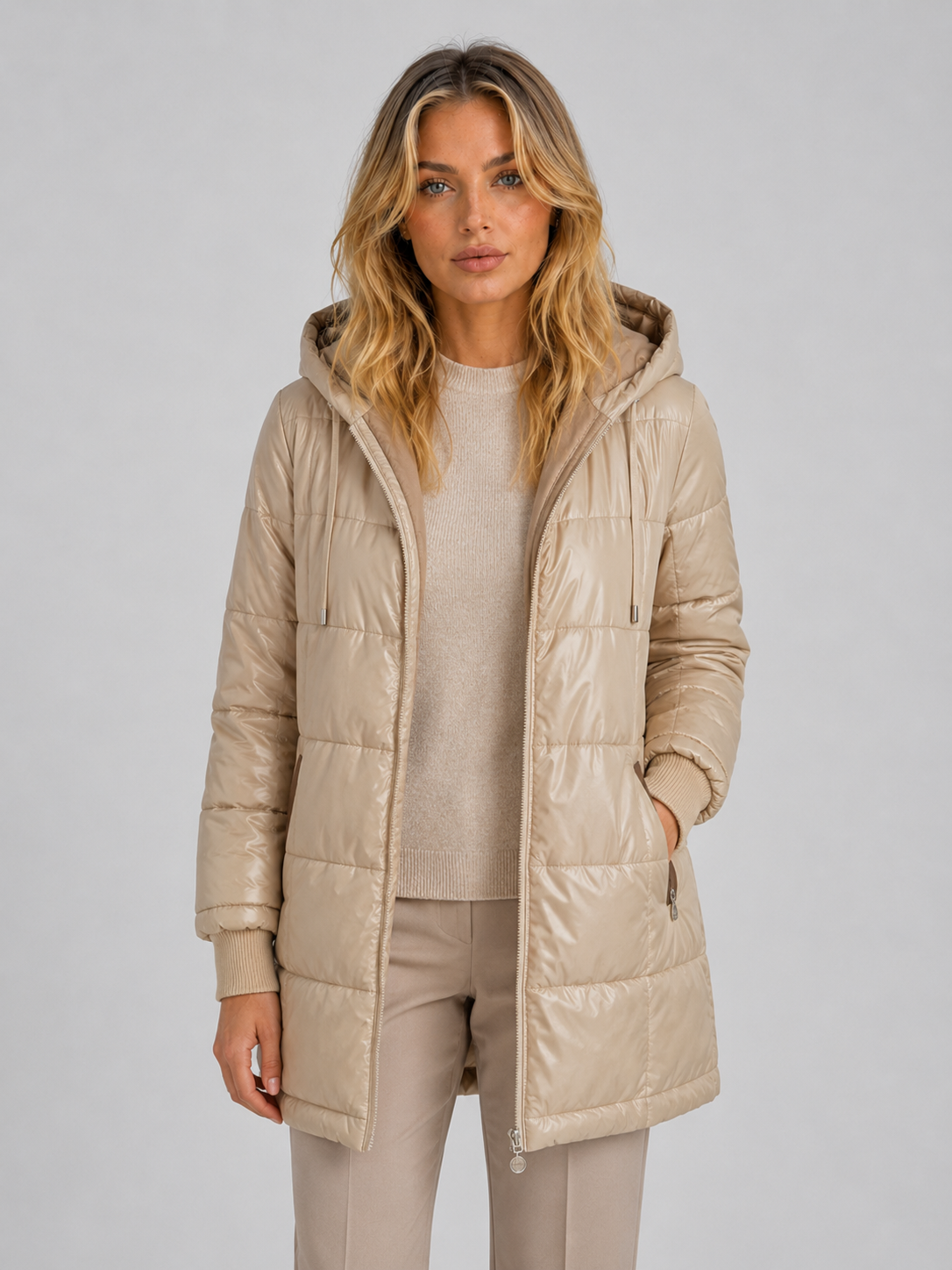 Puffer Jacket in Beige