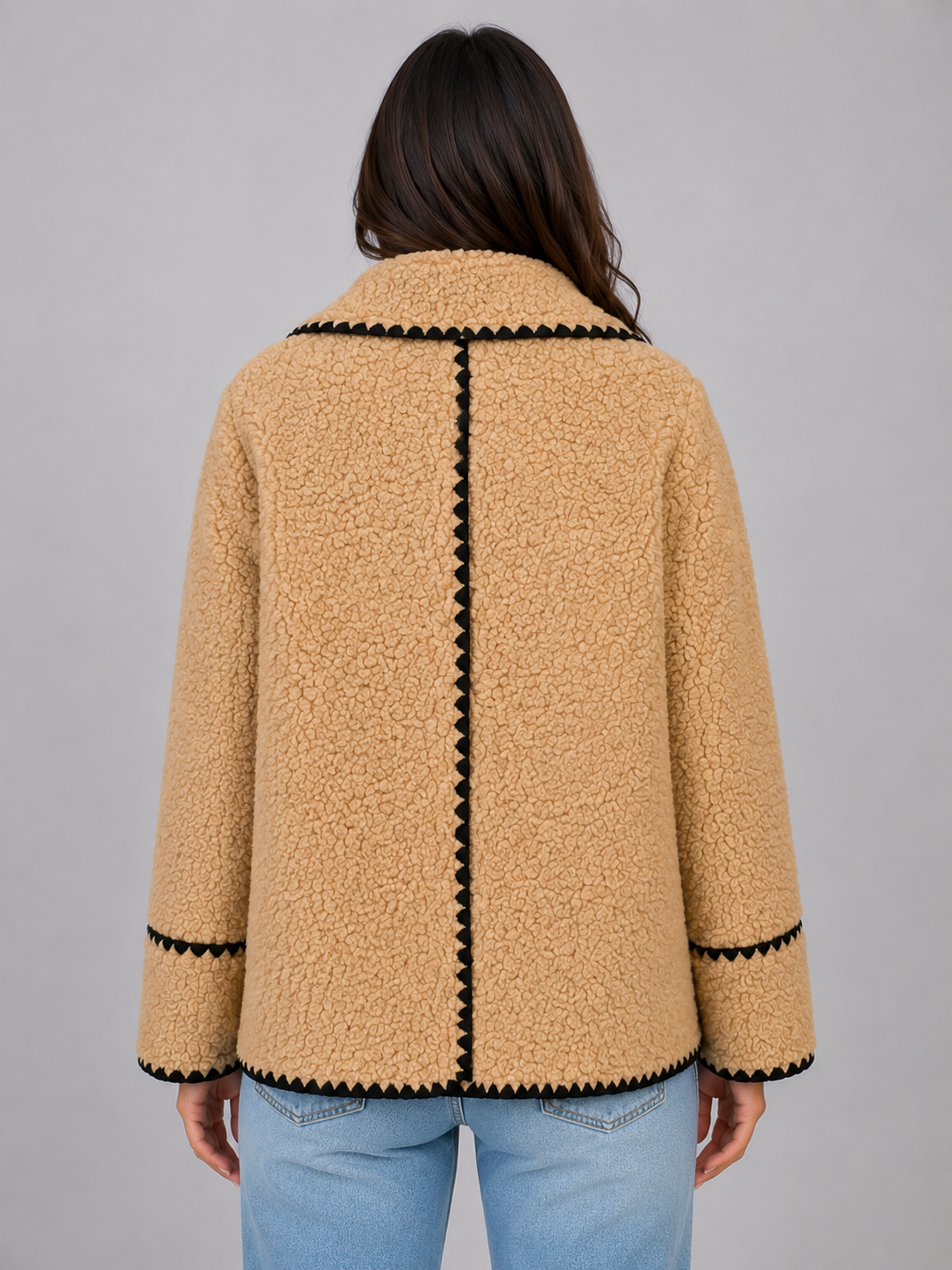 Jacket in Beige