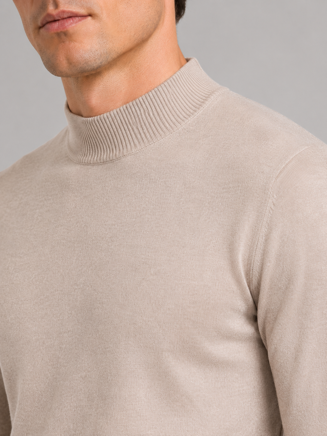 Mock Neck Pullover in Beige
