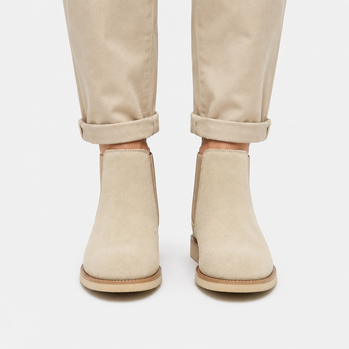 Chelsea Boots in Beige