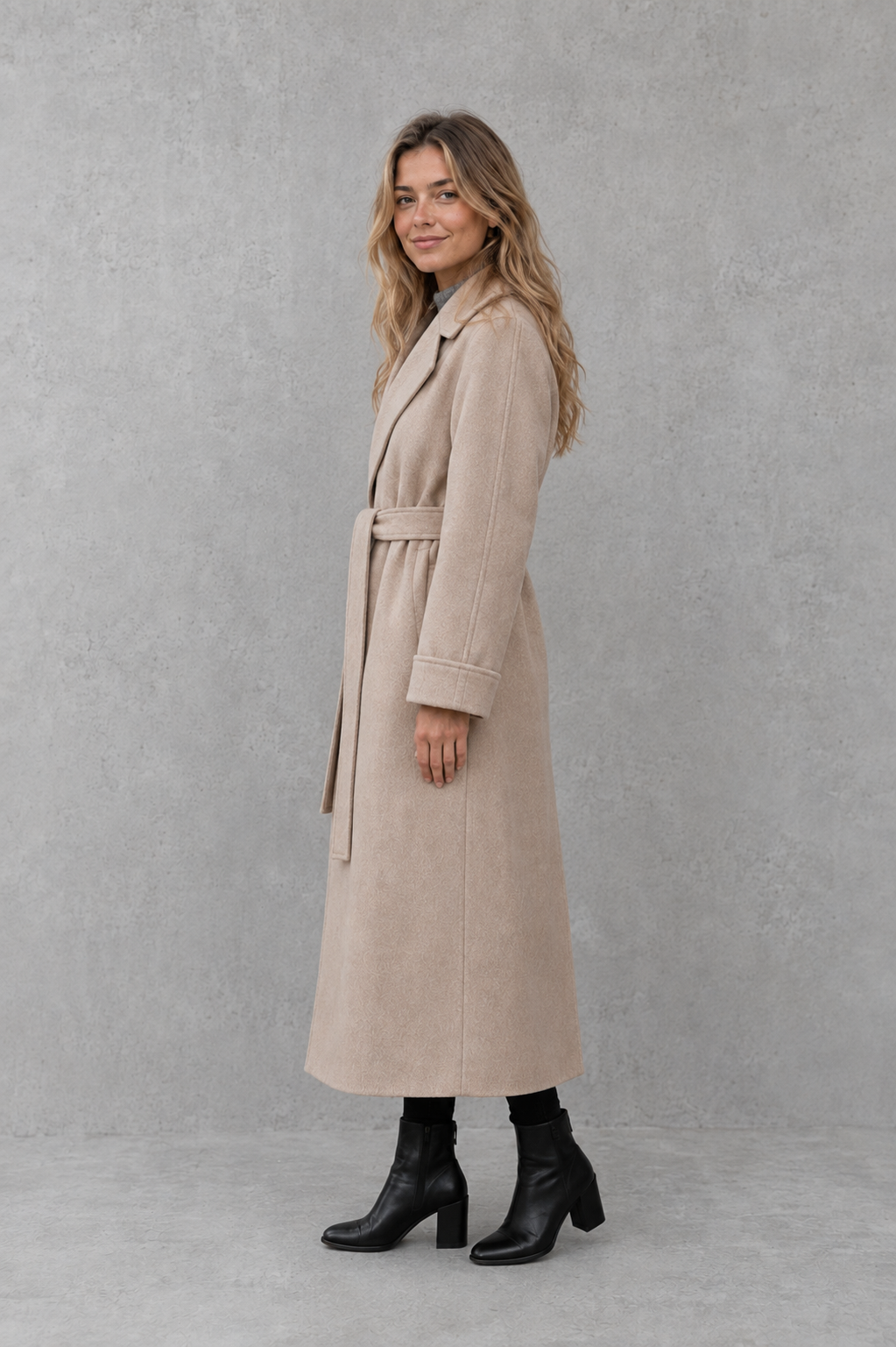 Coat in Beige