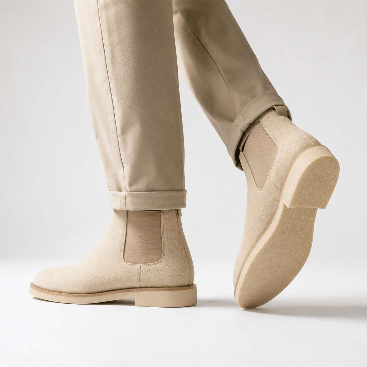 Chelsea Boots in Beige
