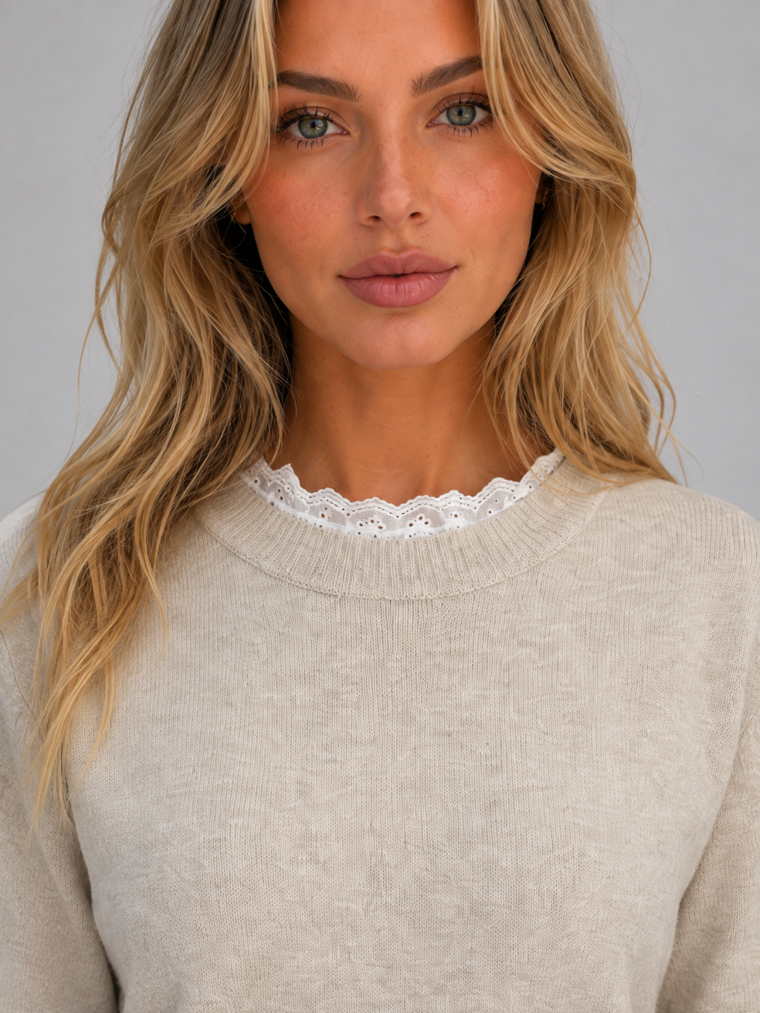 Sweater in Beige