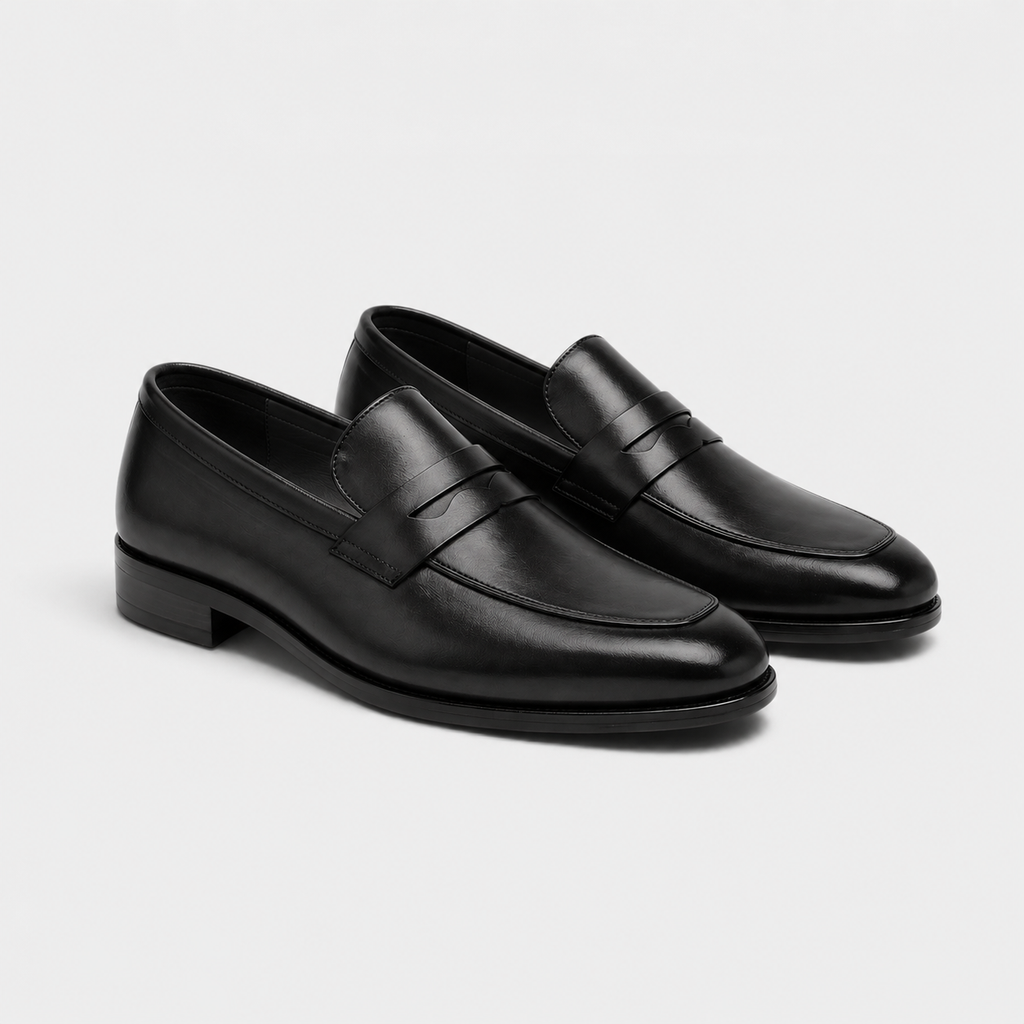 Loafers in Black