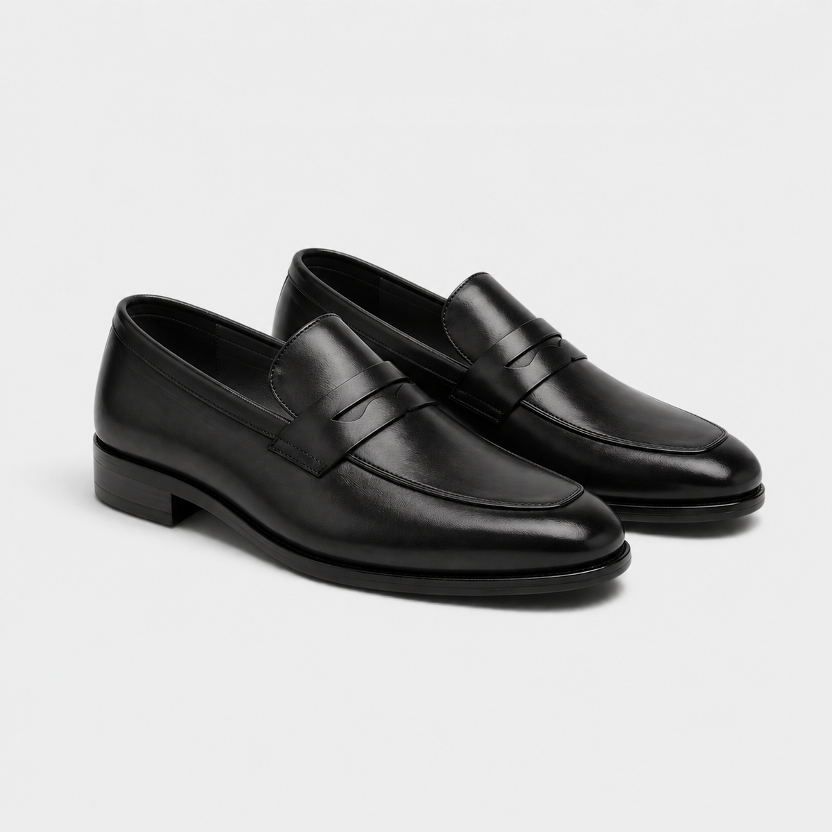 Loafers in Black