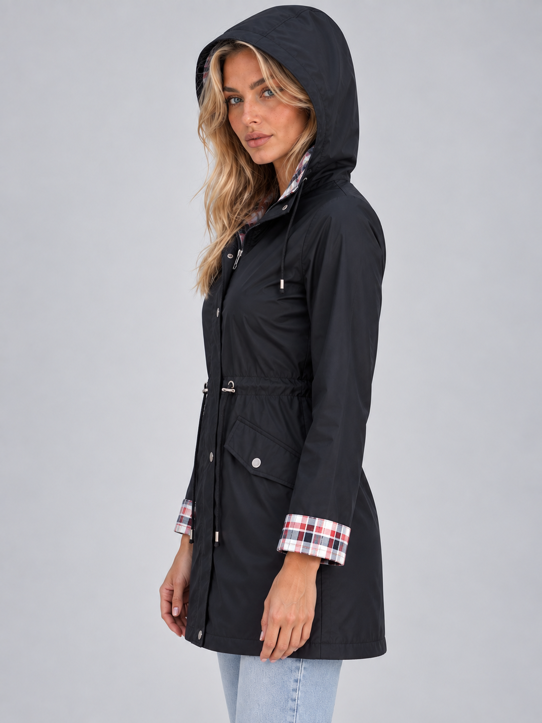 Raincoat in Black