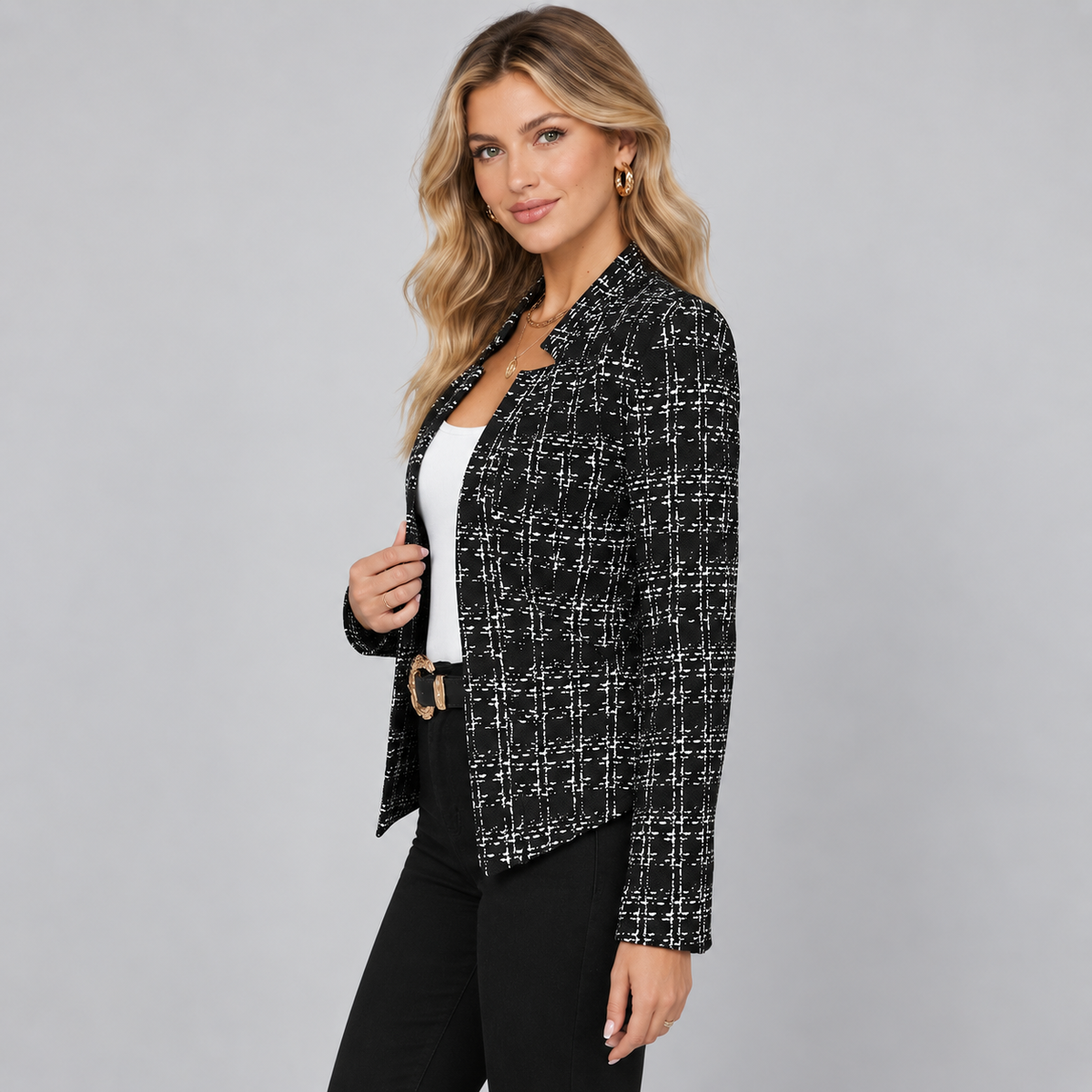 Cropped Blazer in Black