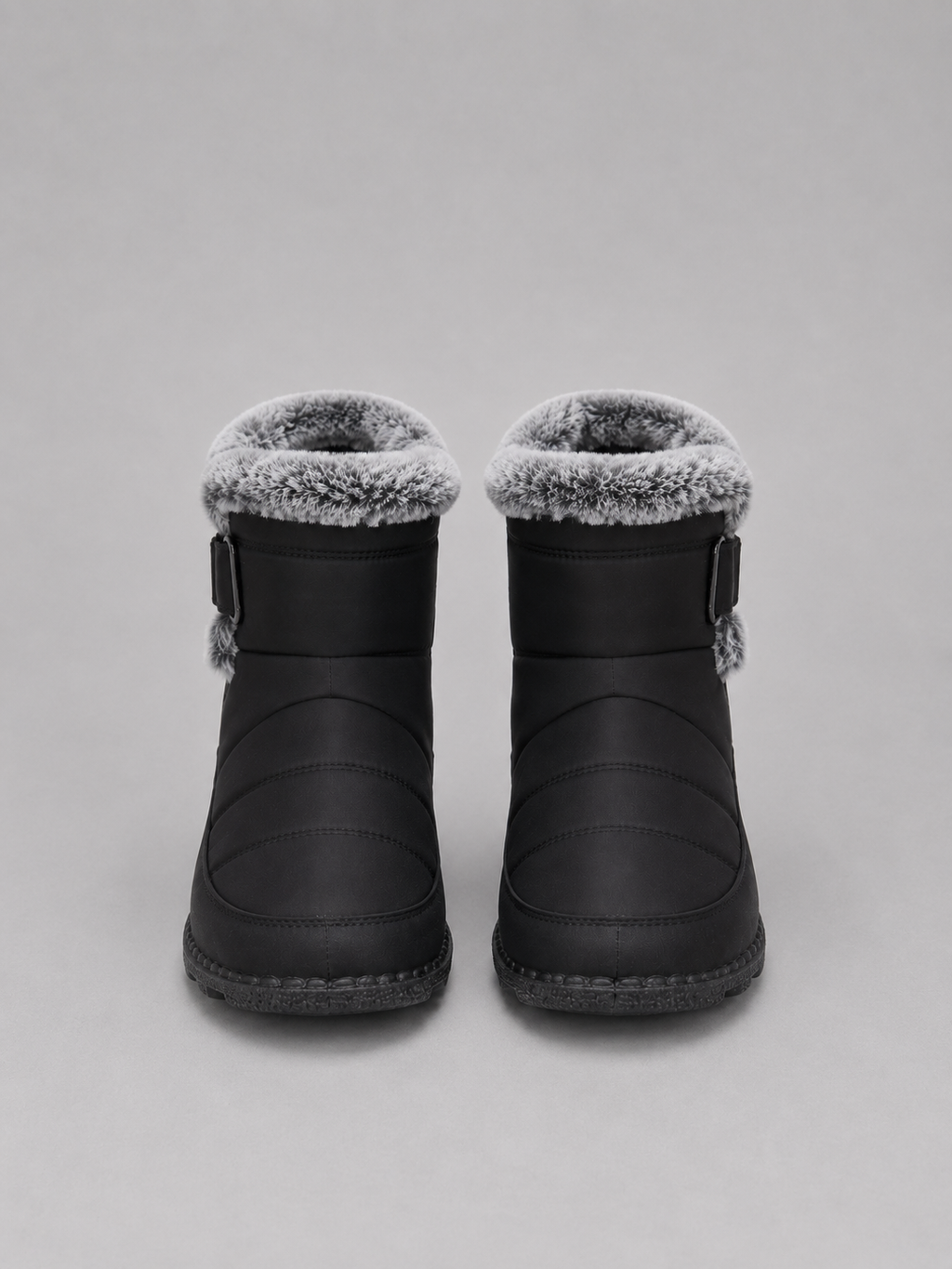 Snow Boots in Black