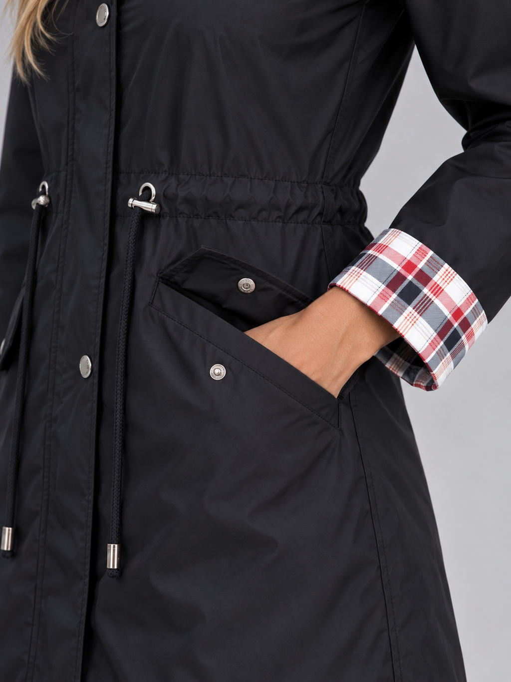 Raincoat in Black