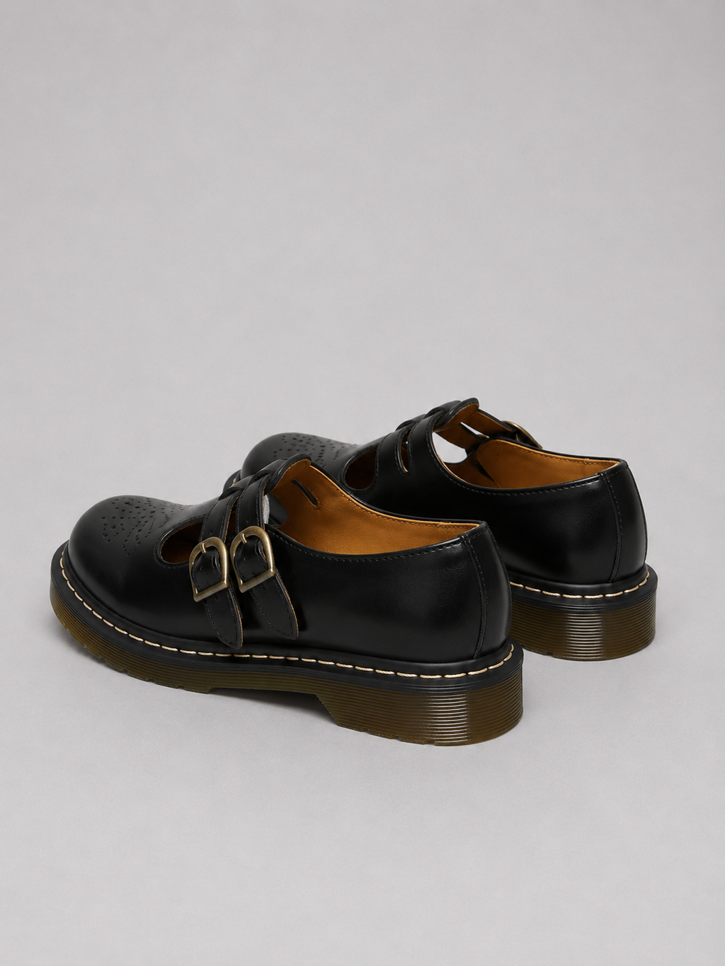 Mary Jane Shoes in Black