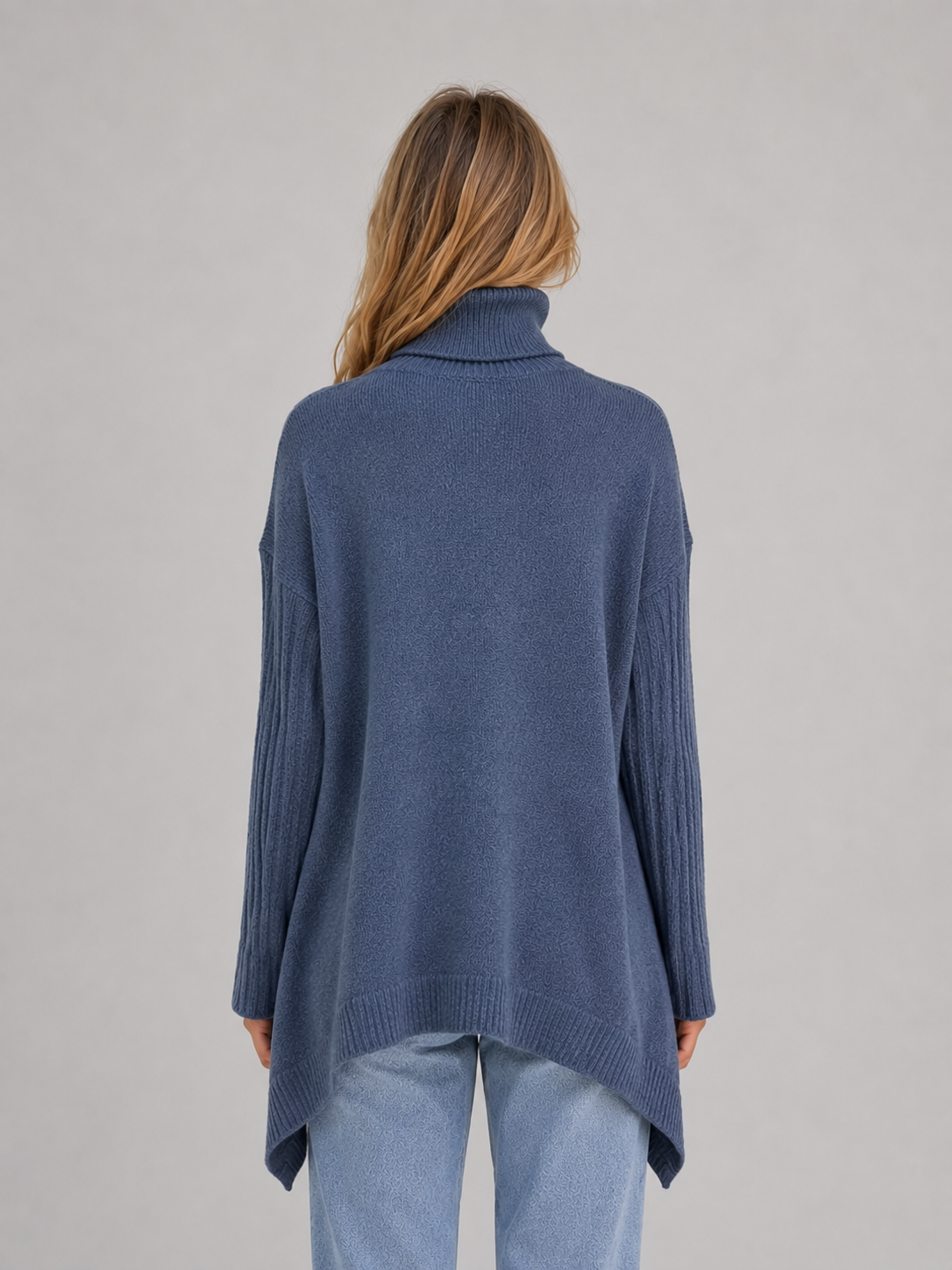 Turtleneck Sweater in Blue