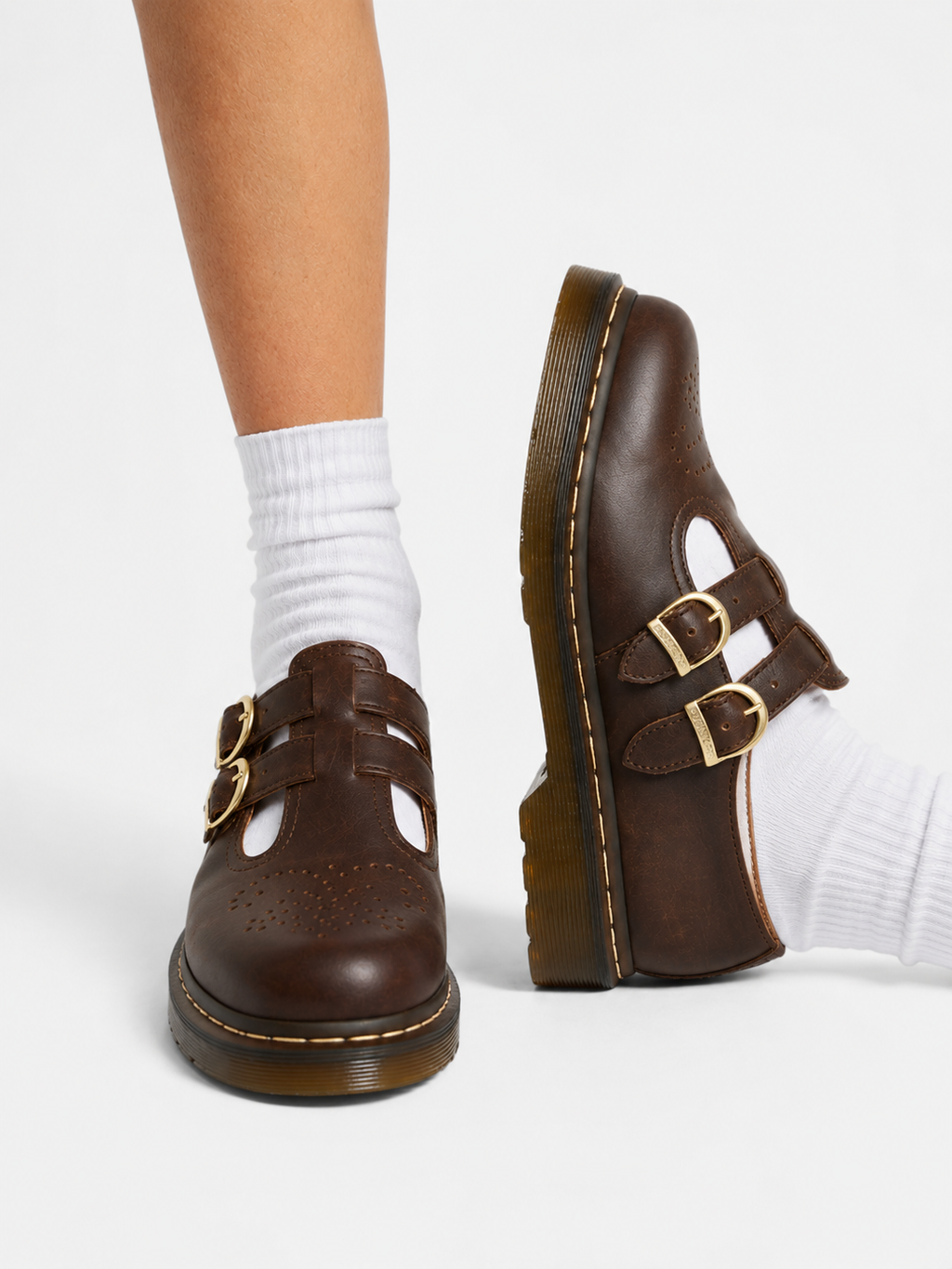Mary Jane Shoes in Brown