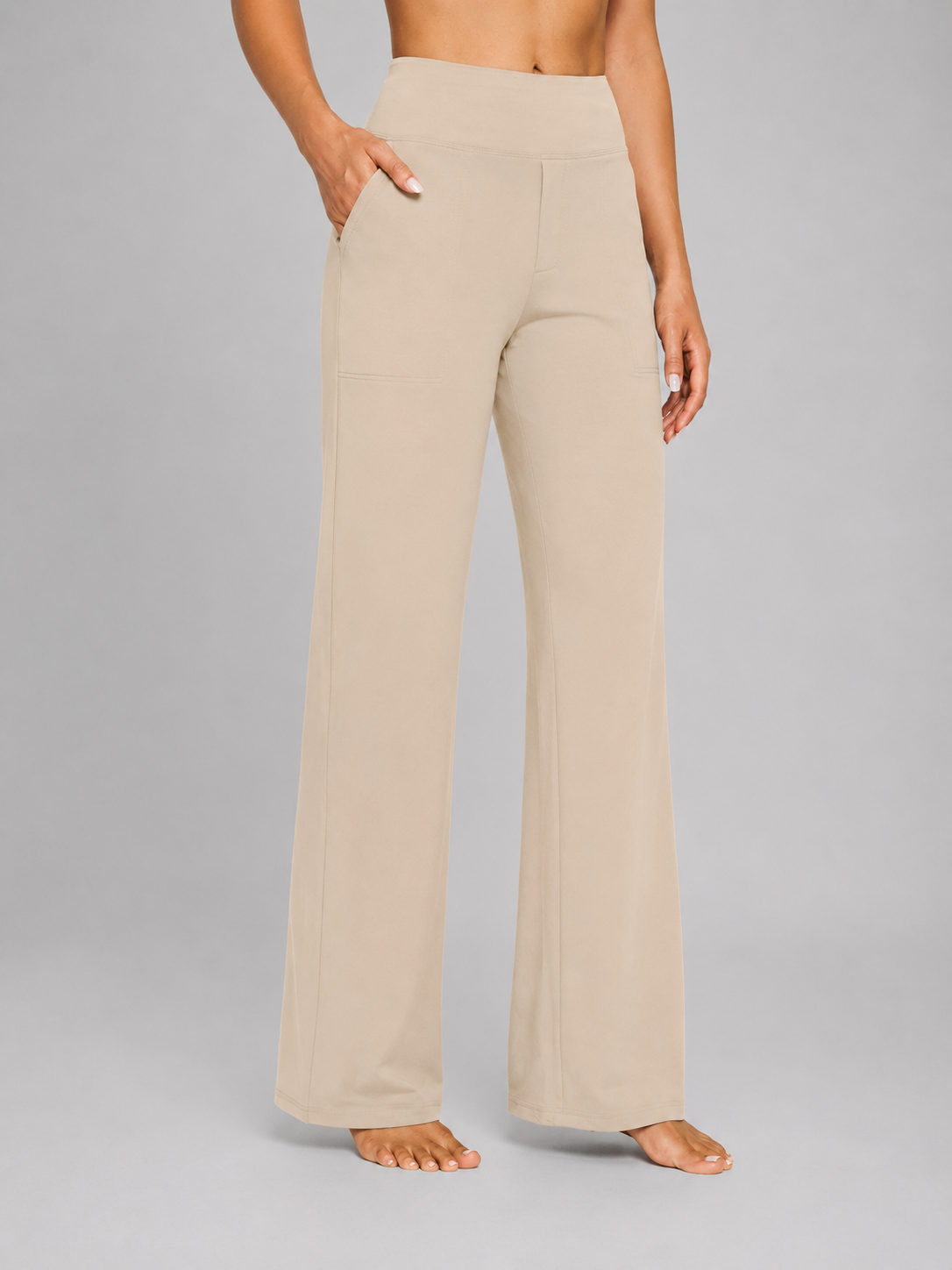 Women's Chinos in Cream