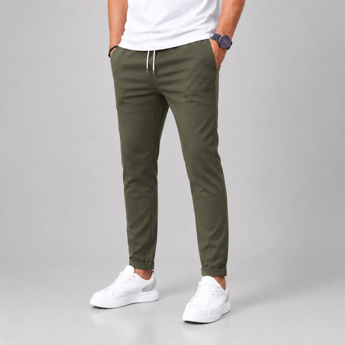 Pants in Dark Green