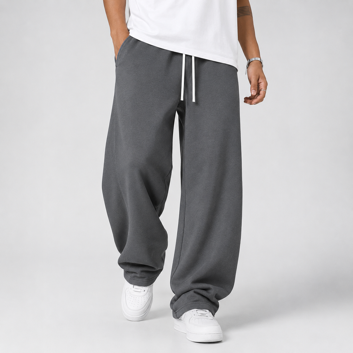 Pants in Dark Grey