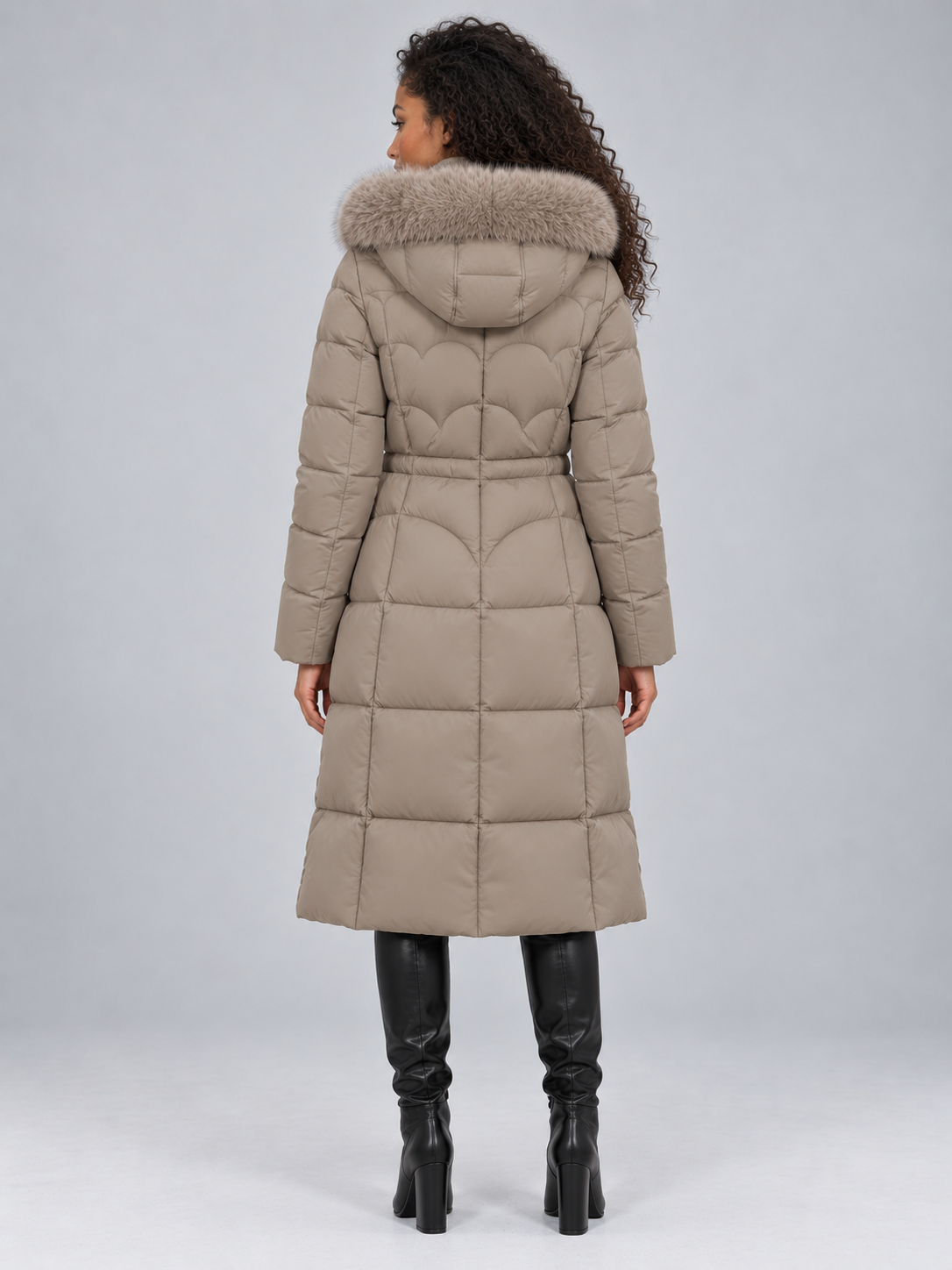 Puffer Jacket in Khaki