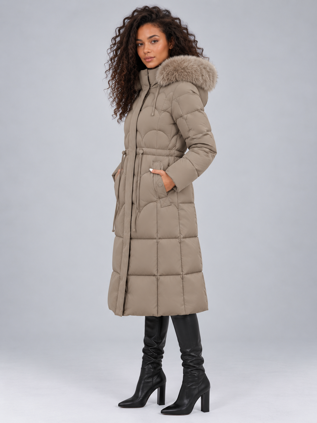 Puffer Jacket in Khaki