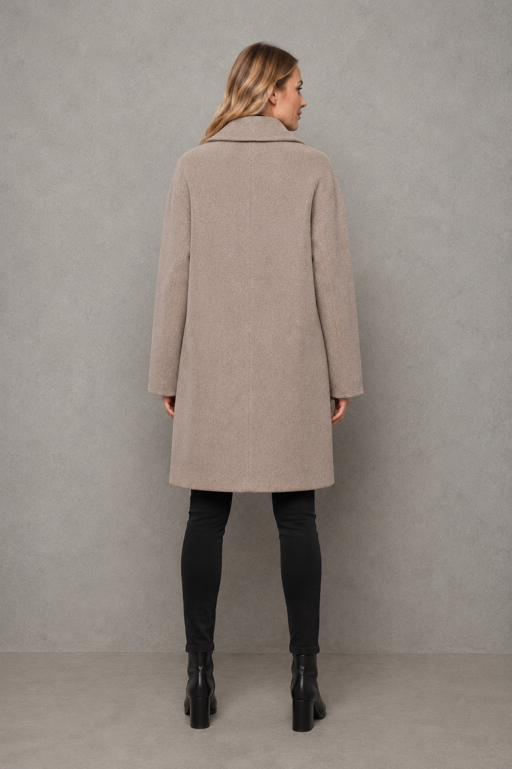 Coat in Khaki