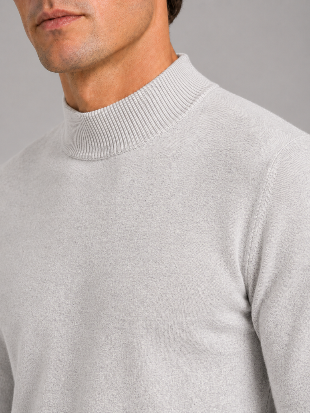 Mock Neck Pullover in Light Gray