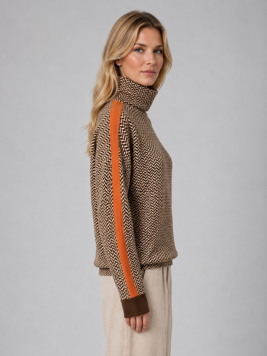 Turtleneck Sweater in Orange