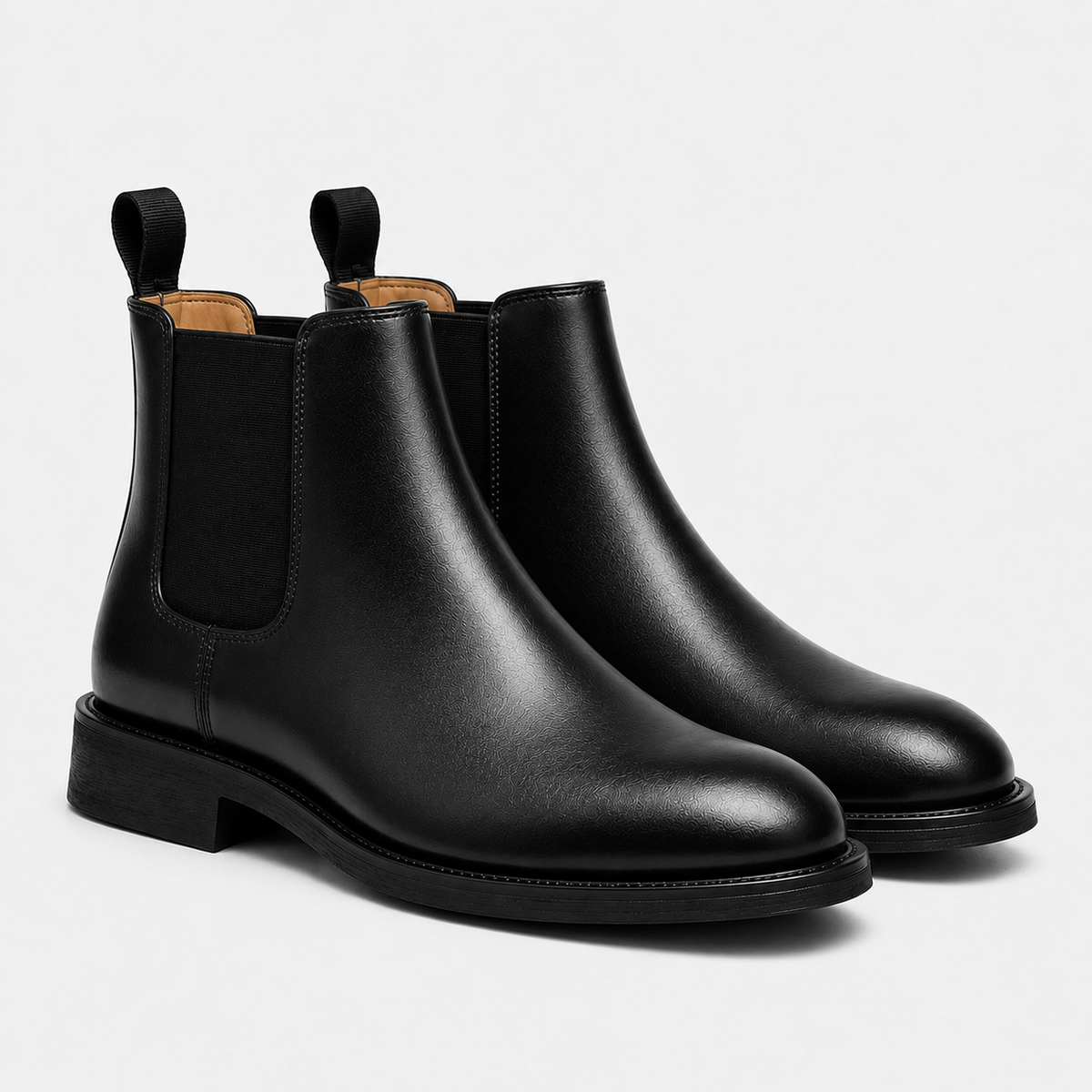 Chelsea Boots in Paint Black