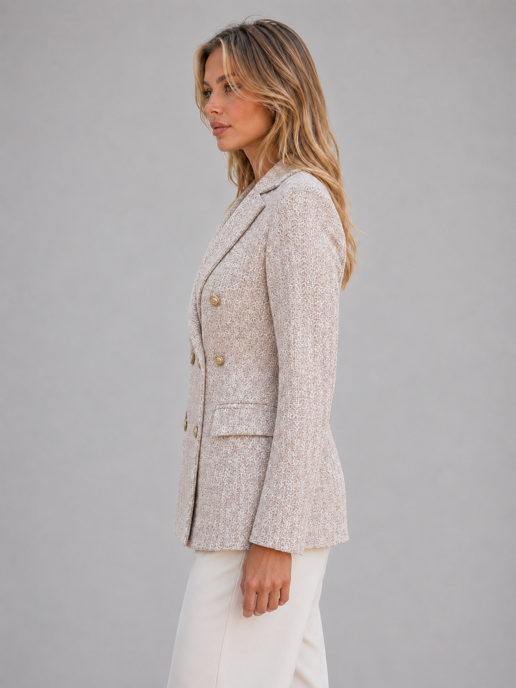 Jacket in Soft Beige