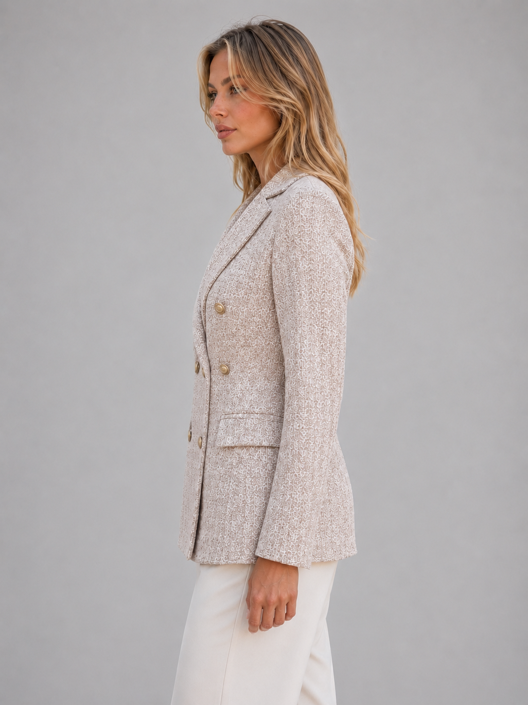 Jacket in Soft Beige