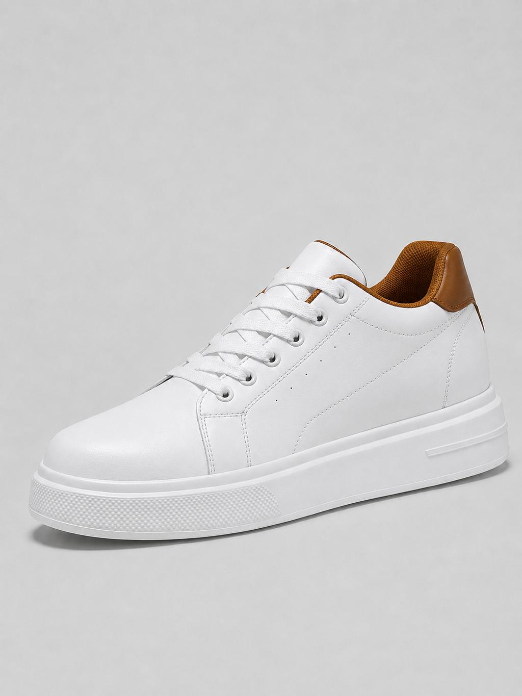 Sneakers in White & Brown