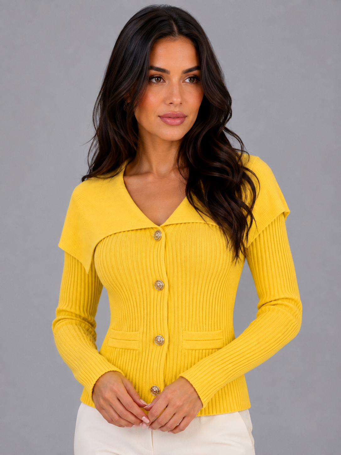 Cardigan in Yellow